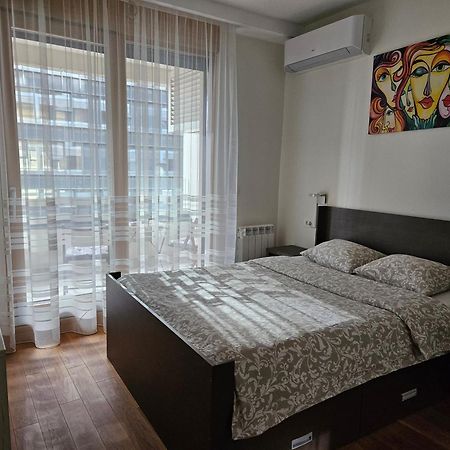 West 65 Apartment Belgrado Esterno foto