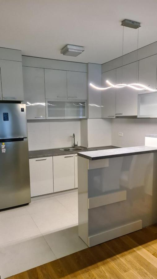 West 65 Apartment Belgrado Esterno foto